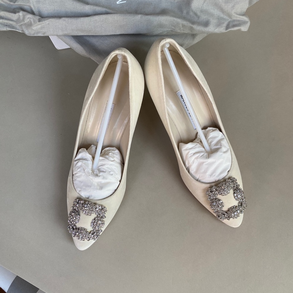 MANOLO BLAHNIK size 39, US 8